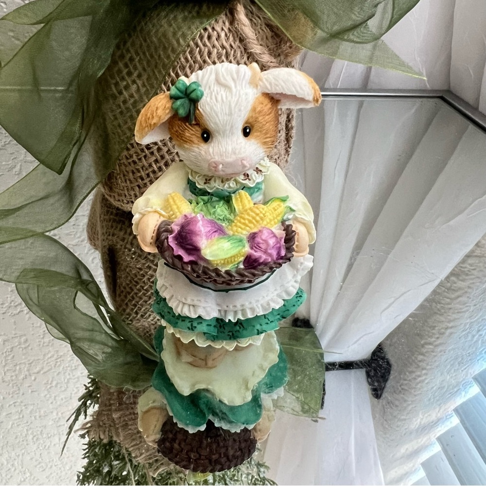 🐮 Mary's  Moo Moos March " Corn, Beef And Cabbage" 1996 Cow Figurine 257478